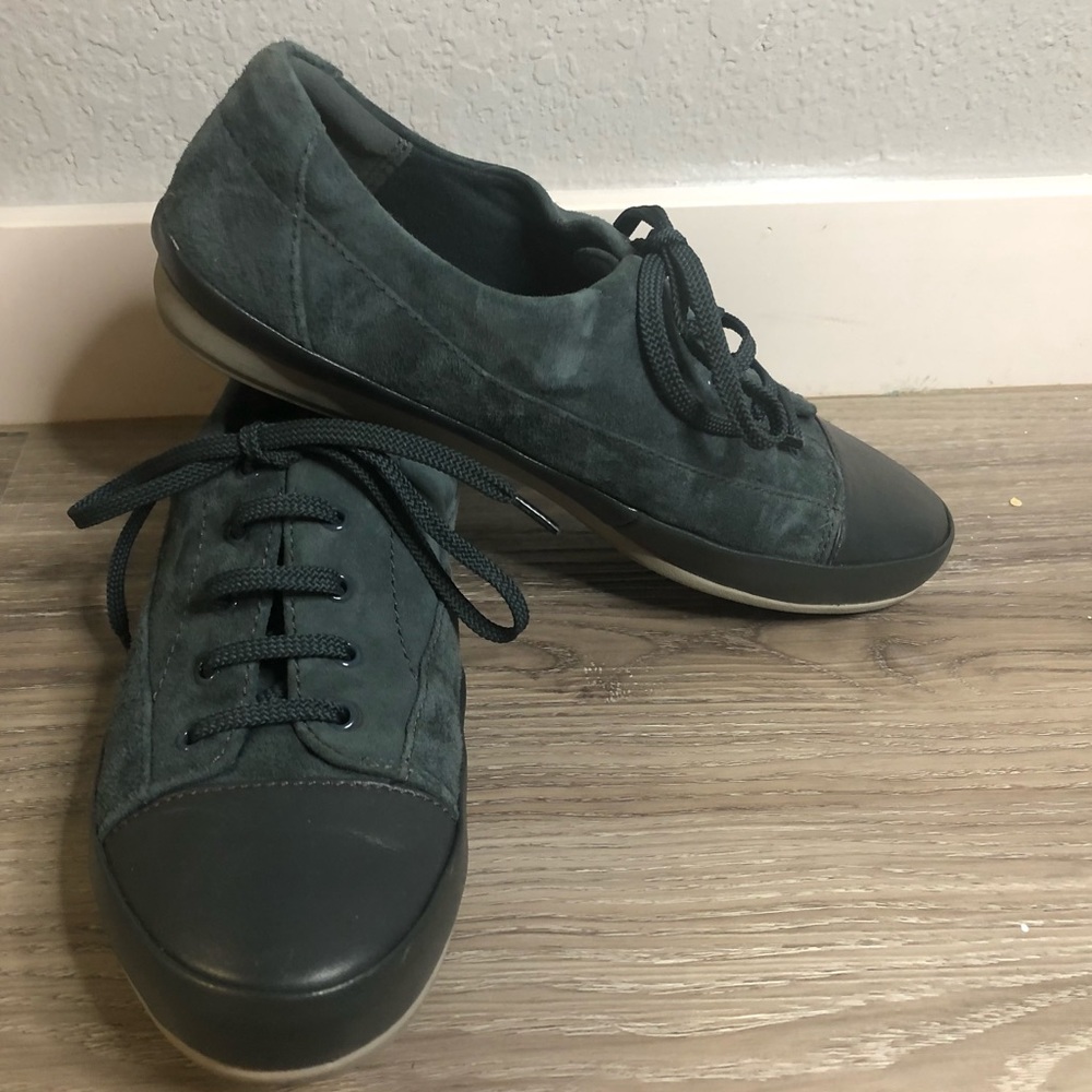 Clarks teal suede sneaker
